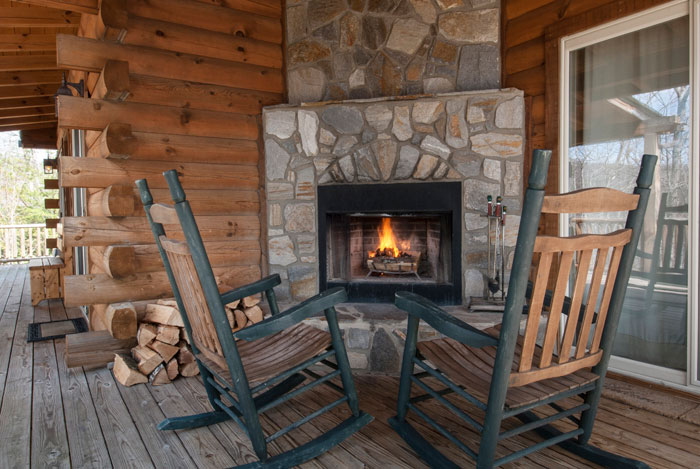 MtnElk-porch-fireplace